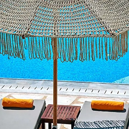 Paradise View Hotel 2*